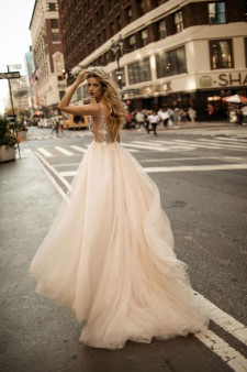 Свадебное платье  LIRA 